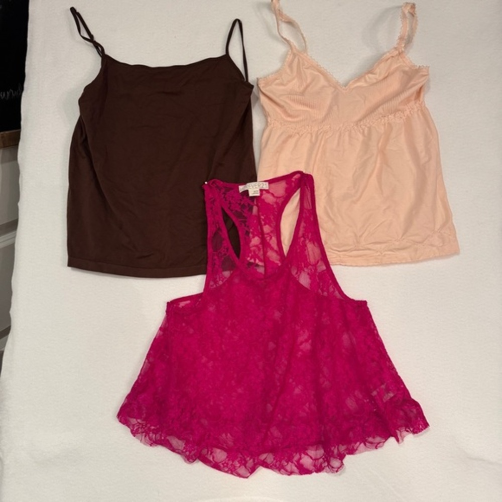 Lot‎ of 3 - Forever 21/Daisy Fuentes/ erxCamisoles - Brown, Peach, and Fuchsia